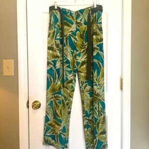 Susan Graver pull on pants. SZ Med. Tie belt. Side slit pockets.